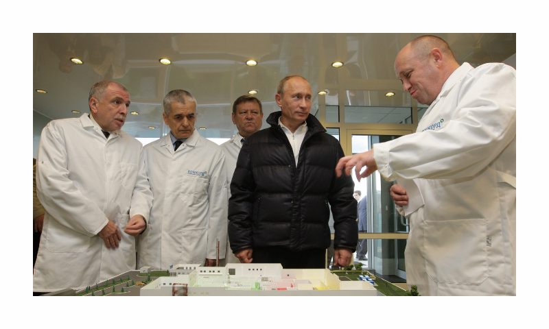 Vladimir Putin tours Yevgeny Prigozhin's Concord food catering factory 01.jpg - Wikimedia Commons
