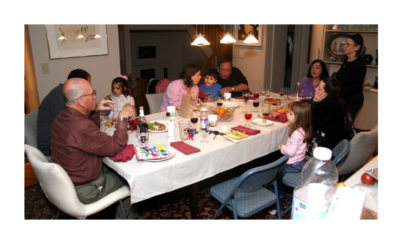 Passover Dinner | Just the family enjoying a meal together | Bart | Flickr
