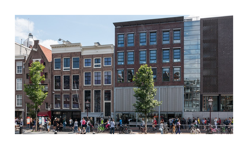 Anne Frank House
Canal house and museum entrance in 2015-Wikipedia