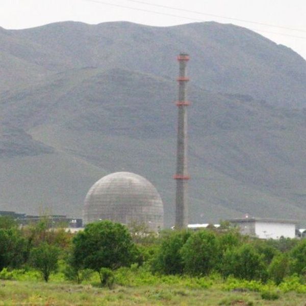 IR40 Heavy Water reactor facility, near Arak, Iran.(Source:Wikipedia)